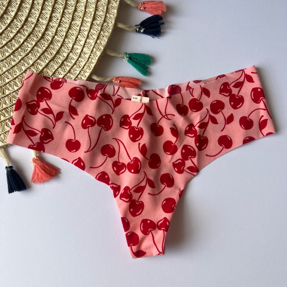 Victoria's Secret No-Show Thong Panty Pink Hope Cherry Hearts XS NEW